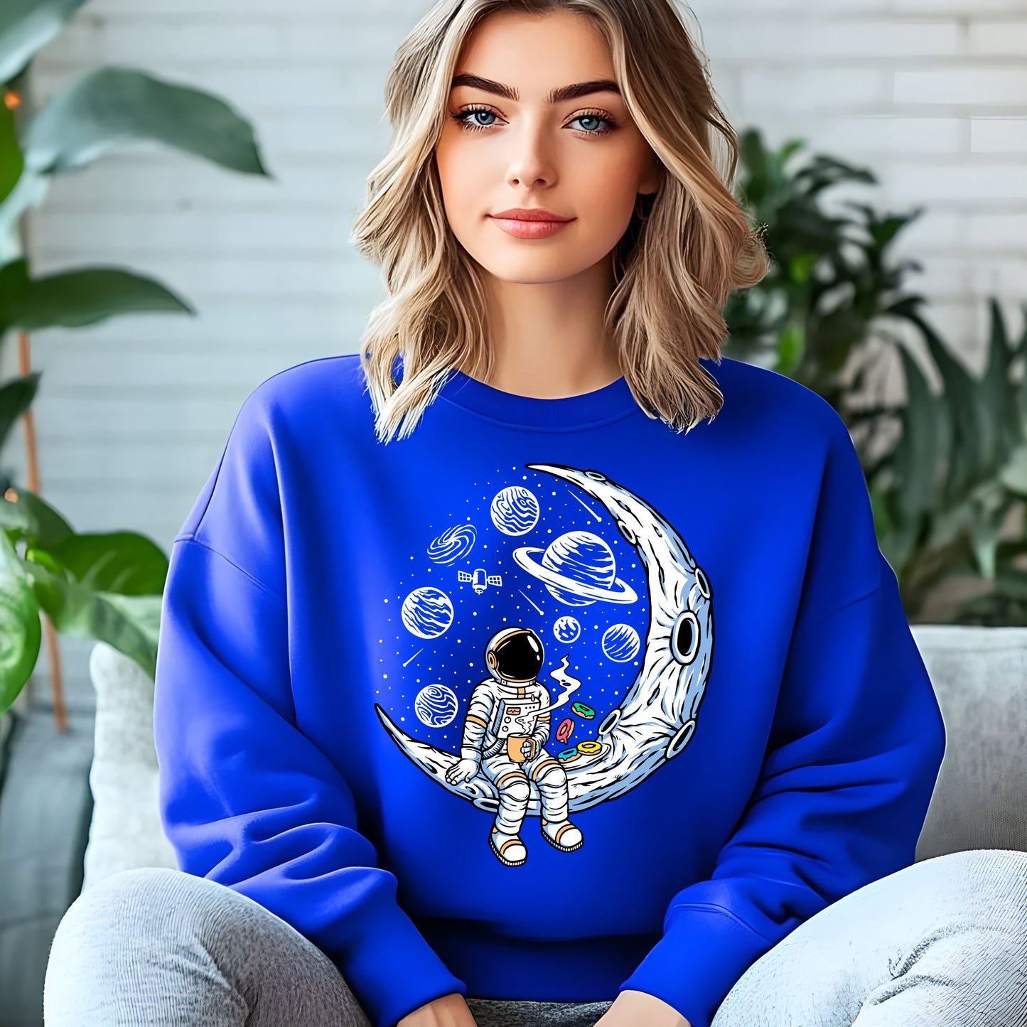 Astronaut with cup of Tea/Coffee with Doughnuts Unisex Sweatshirt.