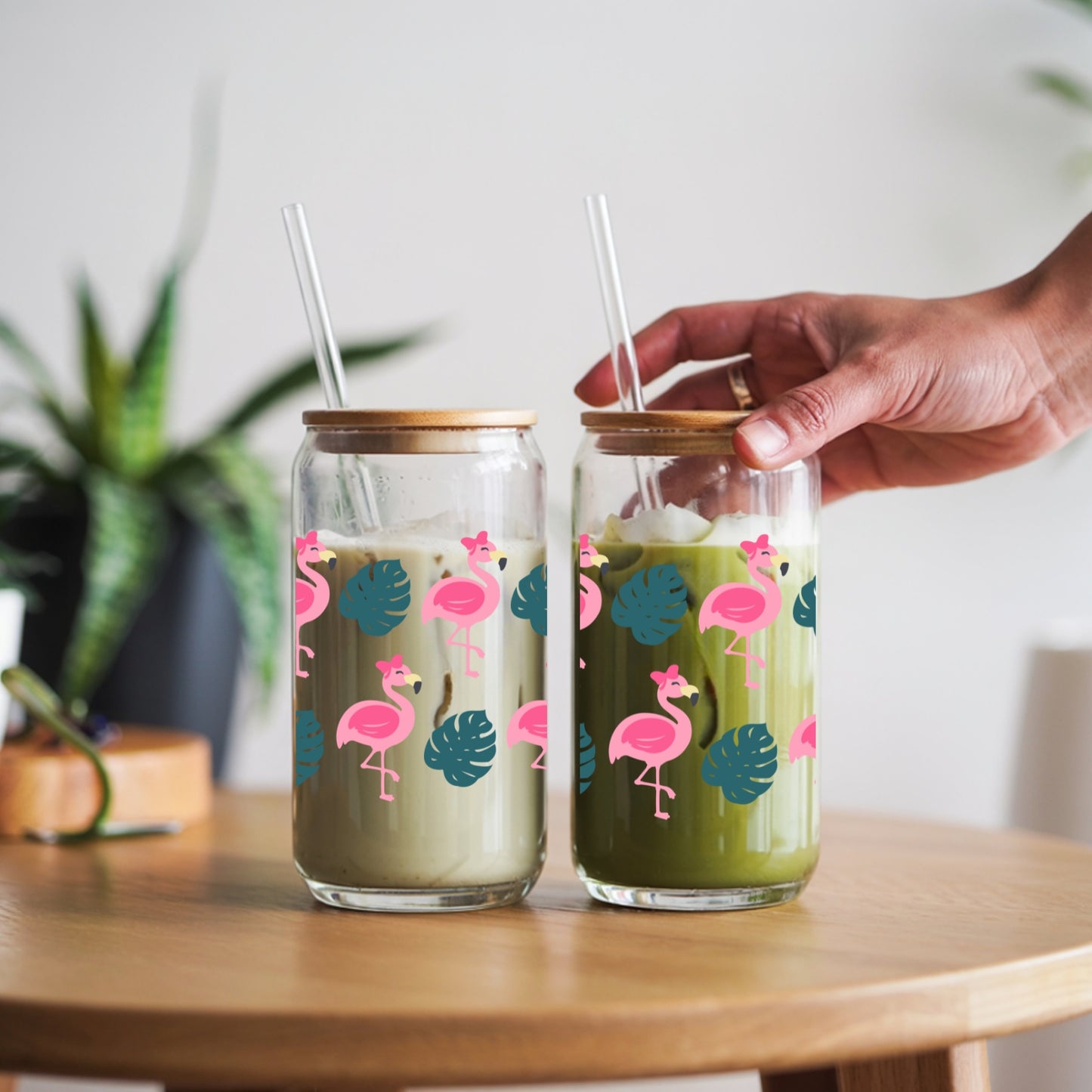 Flamingos With Bows 16 oz Glass Tumbler with bamboo lid and glass straw.