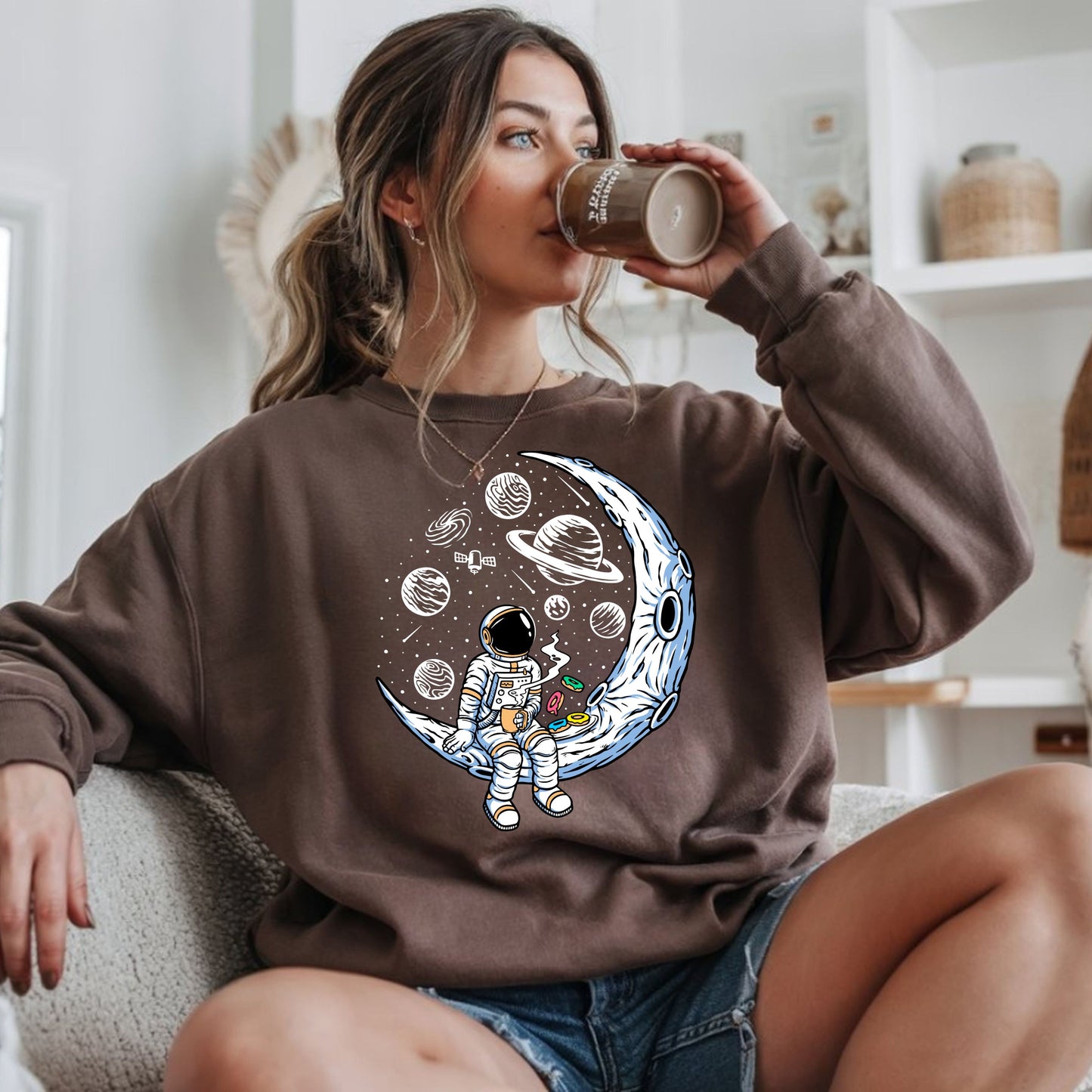 Astronaut with cup of Tea/Coffee with Doughnuts Unisex Sweatshirt.